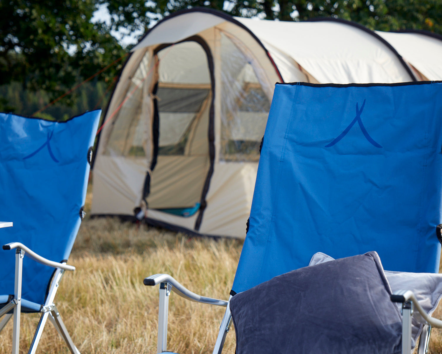 El Tovar Highback Chair, Falcon Grey