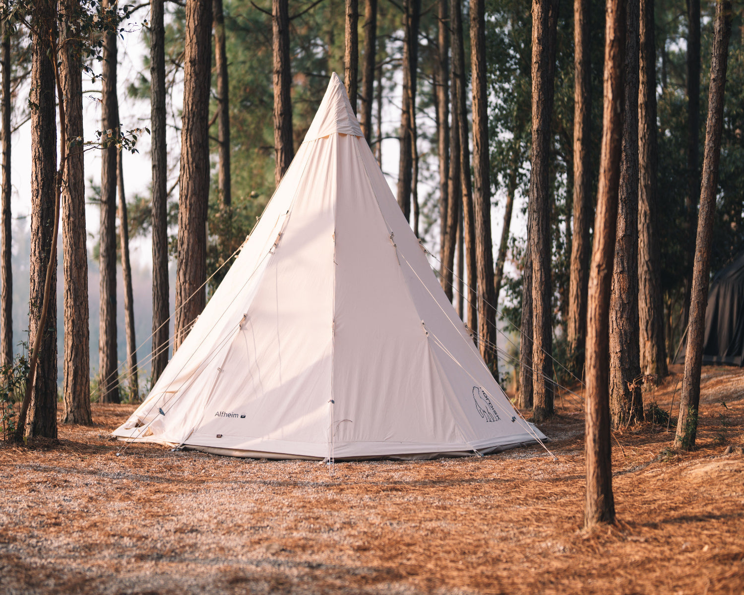 Alfheim 12.6 Glampingtelt - 12.6 m² | 6 personer | Sandshell