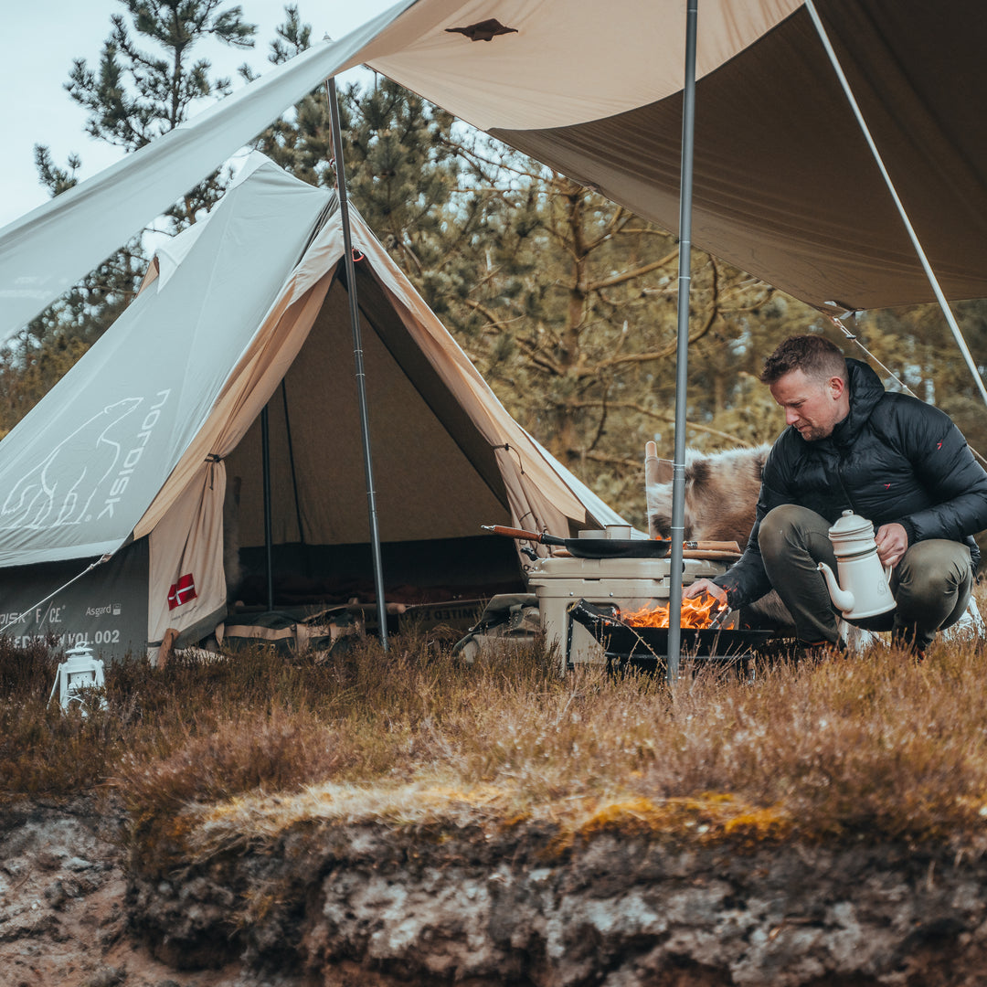 F/CE. × Nordisk Asgard 7.2 Glampingtelt - 7.2 m² | 3 personer | Sage Green