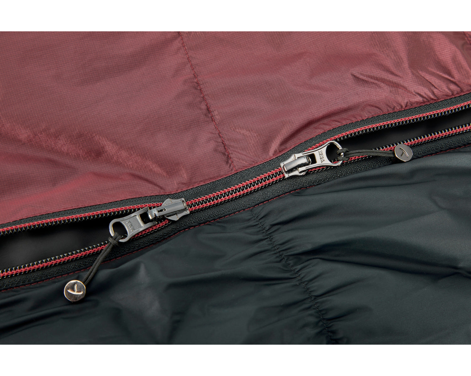 Voyage 500 Sovepose - Right Zip | Ribbon Red