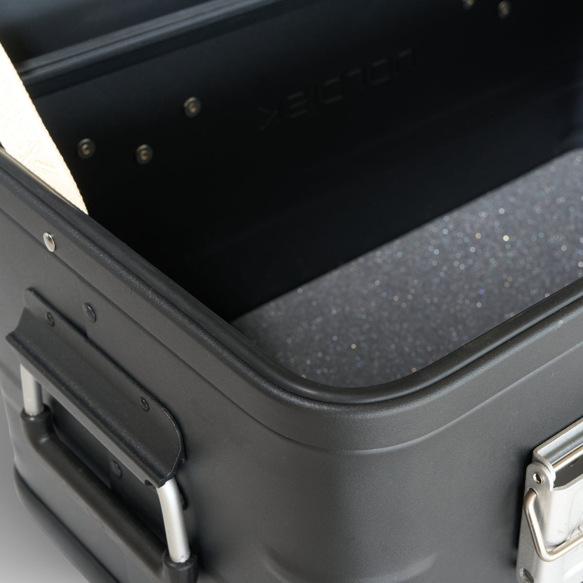 Blokhus Alu Box S - 30 L | Black